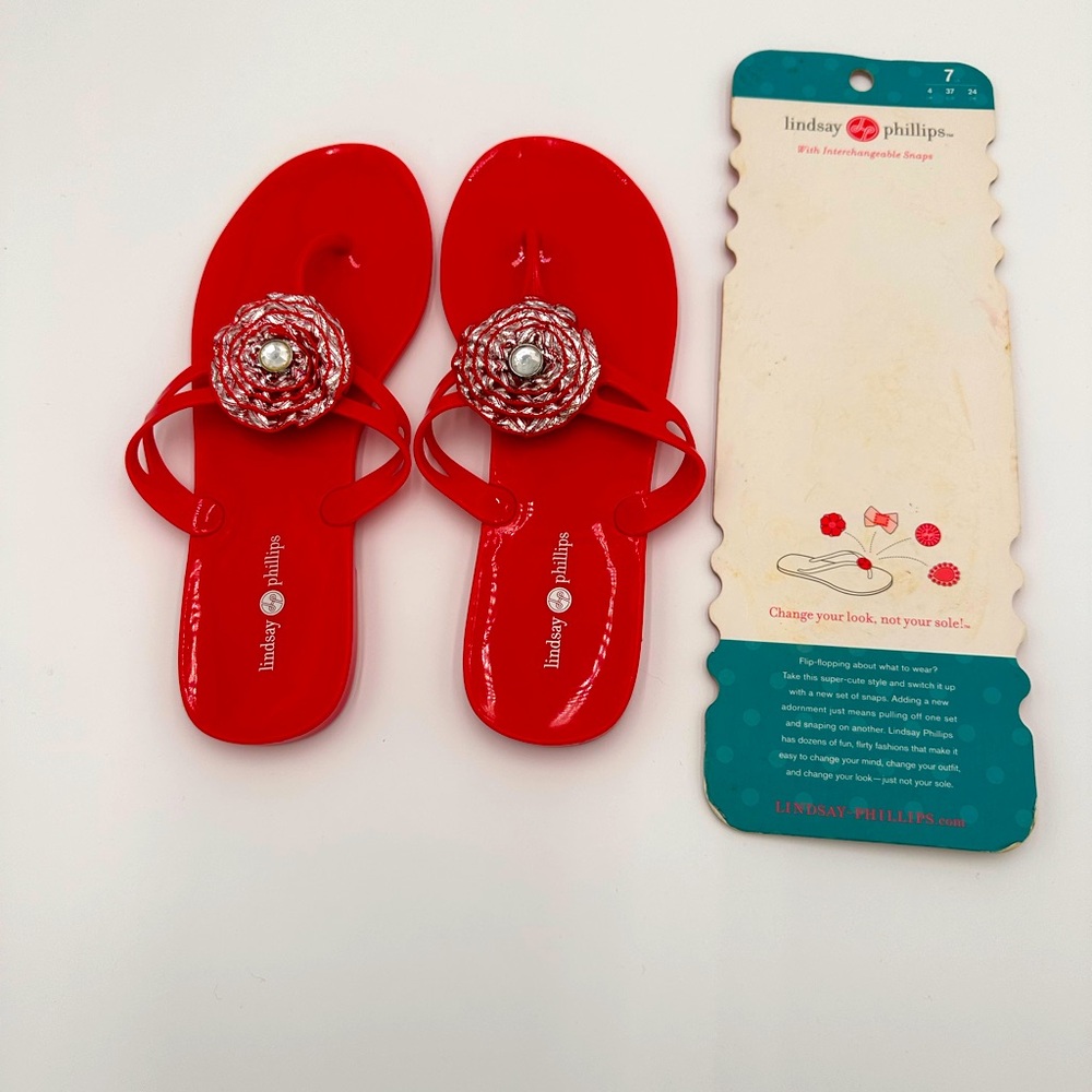 NWT Lindsay Phillips Red Mandy Sandals with Decorative Flower Snaps - Size 7